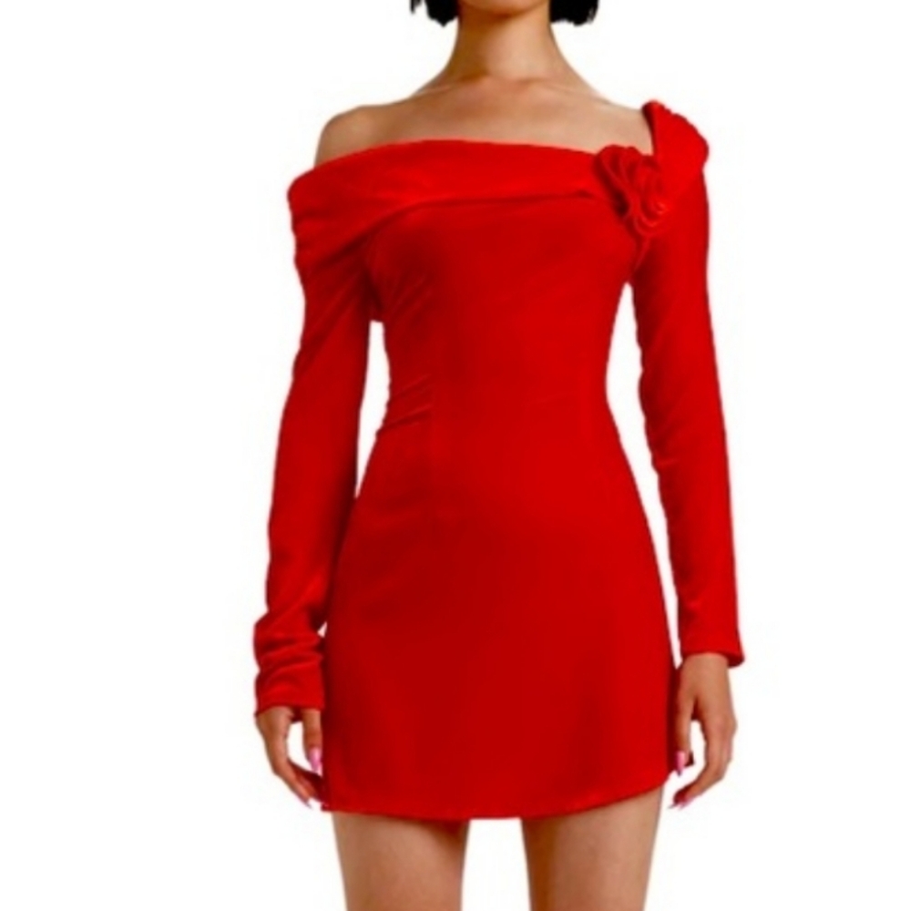 Elegant Red Long Sleeve Dress
